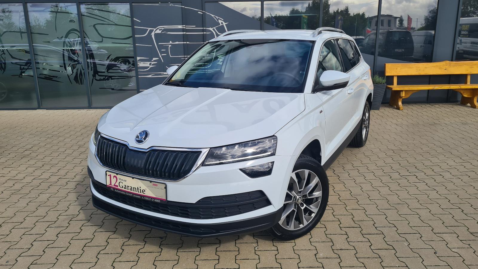 Skoda Karoq Clever*LED*AHK*8-fach bereift