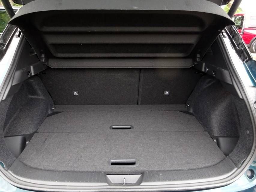 Fahrzeugabbildung Nissan Qashqai 1.3 DIG-T MHEV Automatik Tekna