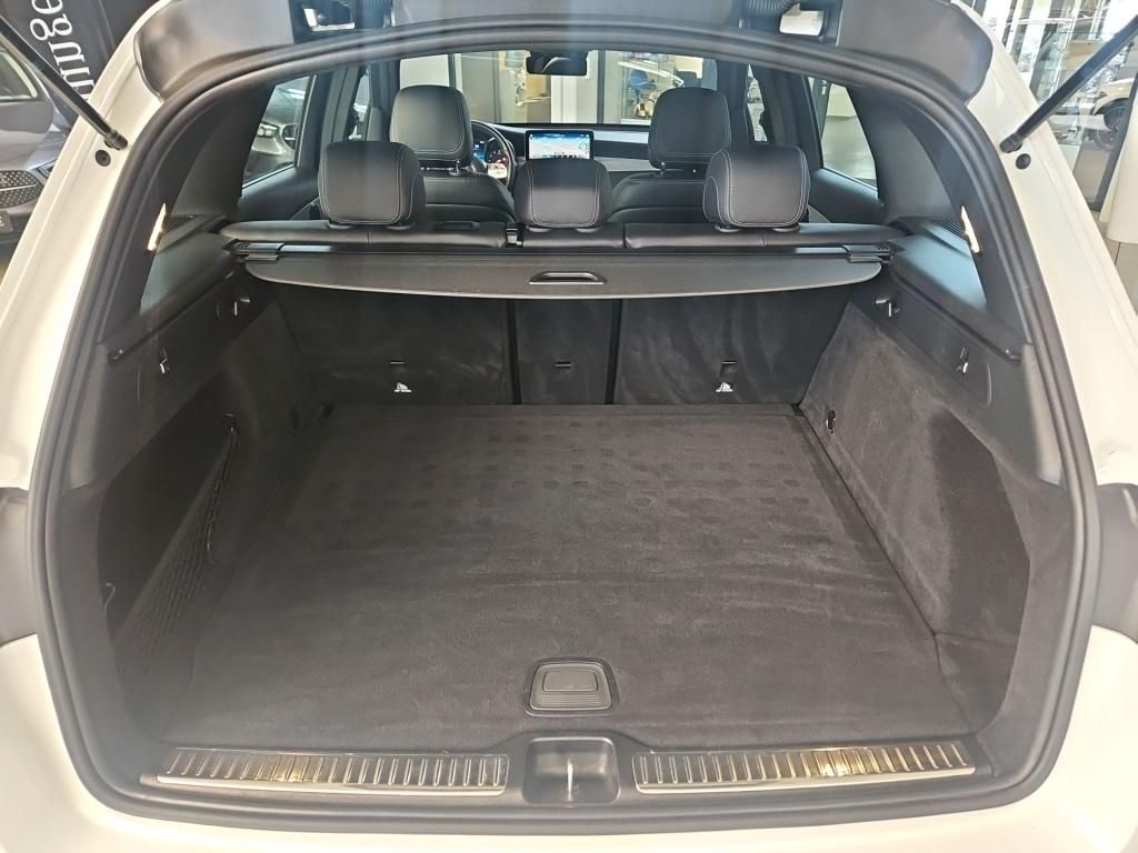 Fahrzeugabbildung Mercedes-Benz GLC 200 4M AMG Pano LED SHZ Sport el.Heck Ambie.