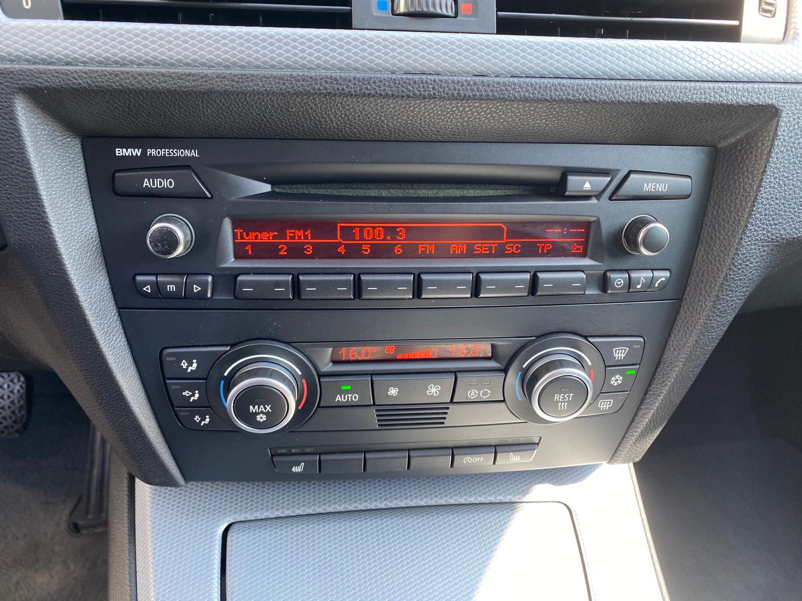 BMW 318 2008 — photo 14