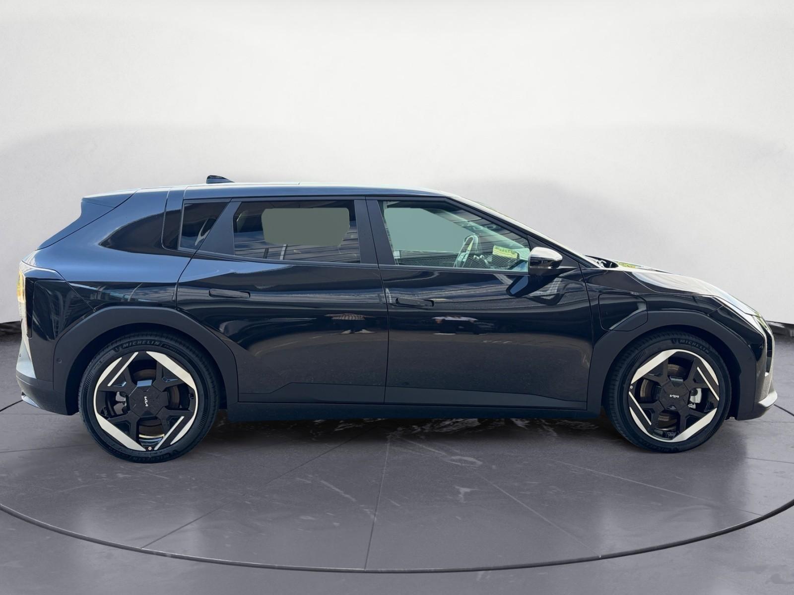 Kia EV4 EARTH 2WD HATCHBACK ALLE PAKETE KIA VILLINGE