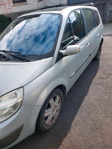 Renault Grand Scenic II, 2.0, 16V, 7-Sitzer