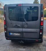 Opel Vivaro-LH2- 9 S. Klima-AHK- EXTRAS Gelegenheit ! - Opel Vivaro Gebrauchtwagen in Bremen