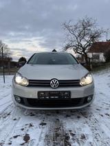 Volkswagen Golf 1.2 TSI 63kW MATCH PDC AHK Xenon  - Volkswagen aus 2012: Kombi
