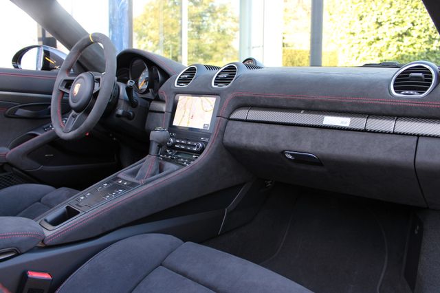 Porsche 718 SPYDER RS / WEISSACH-PAKET / LIFT / 18 Wege Porsche 718 SPYDER RS / WEISSACH-PAKET / LIFT / 18 Wege