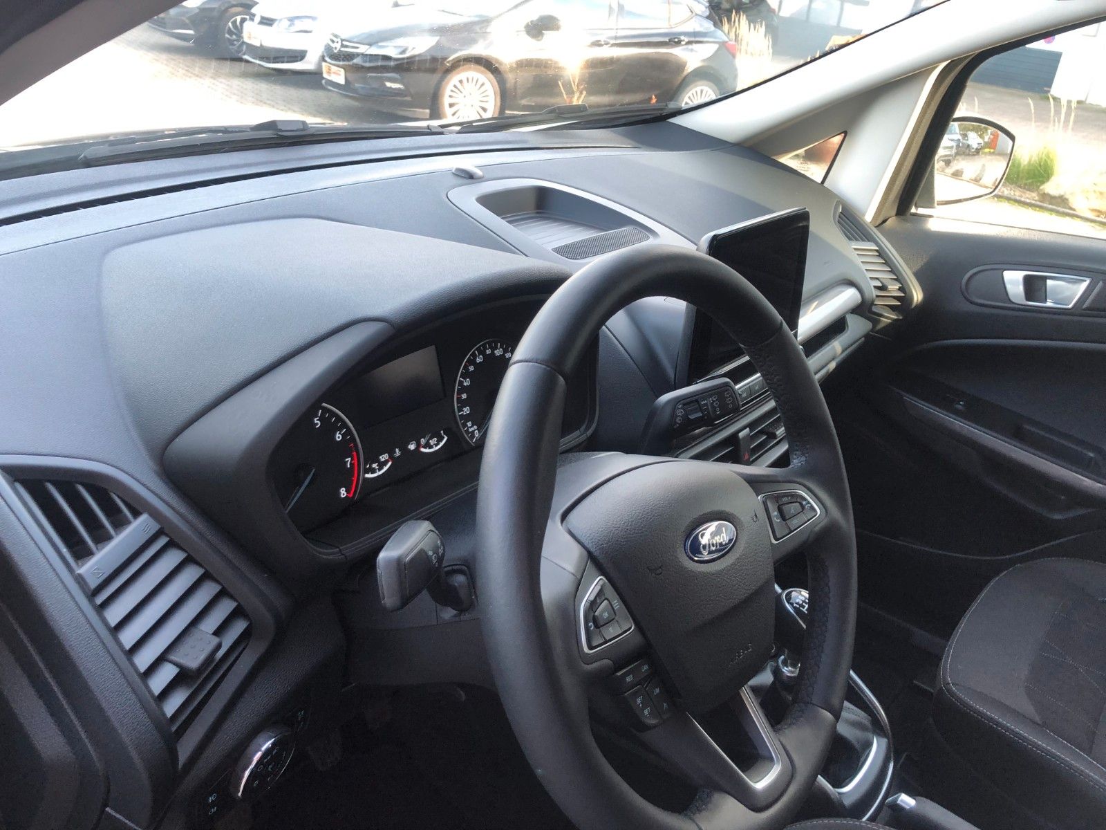 Fahrzeugabbildung Ford EcoSport Cool & Connect