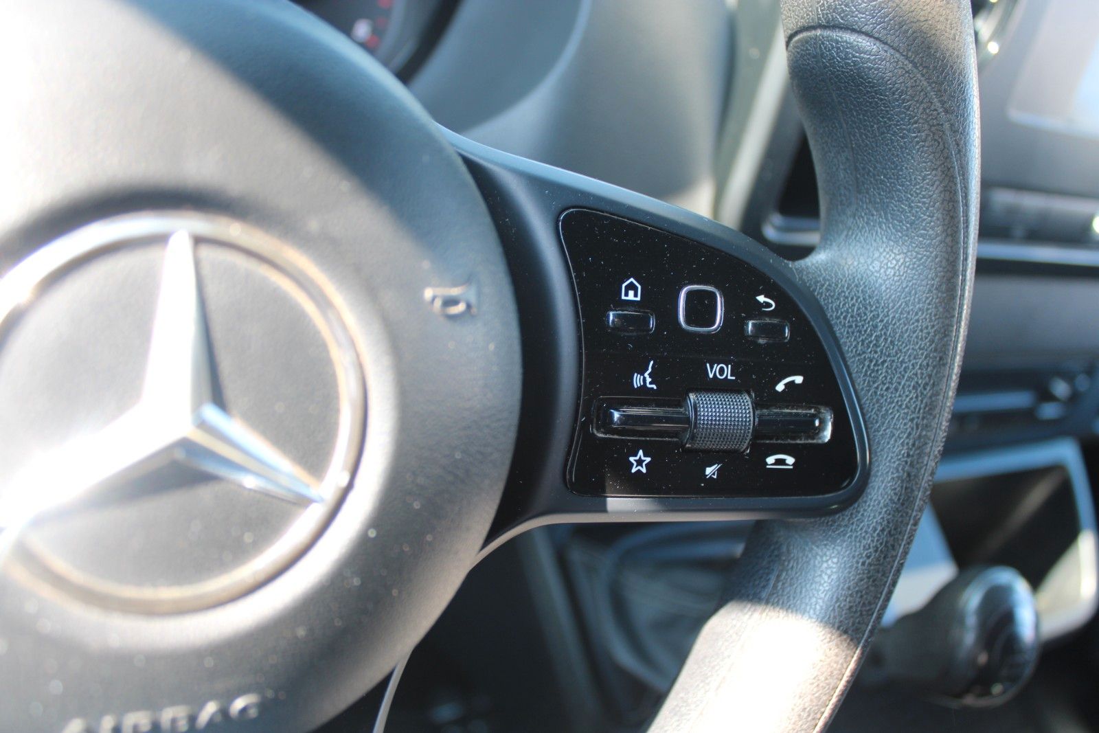 Fahrzeugabbildung Mercedes-Benz Sprinter 314 Kasten L2 H2 AHK Kamera Kunstleder
