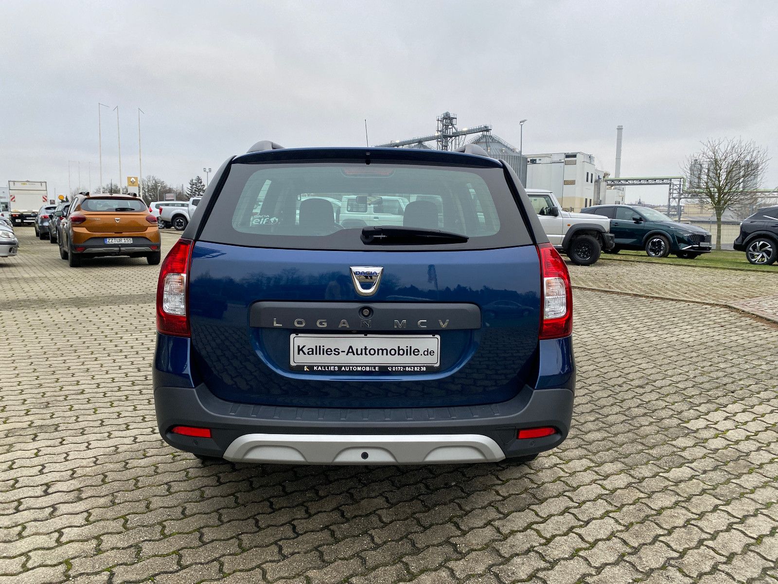 Fahrzeugabbildung Dacia Logan MCV II Kombi Stepway 90 PS+KLIMA+TÜV-NEU