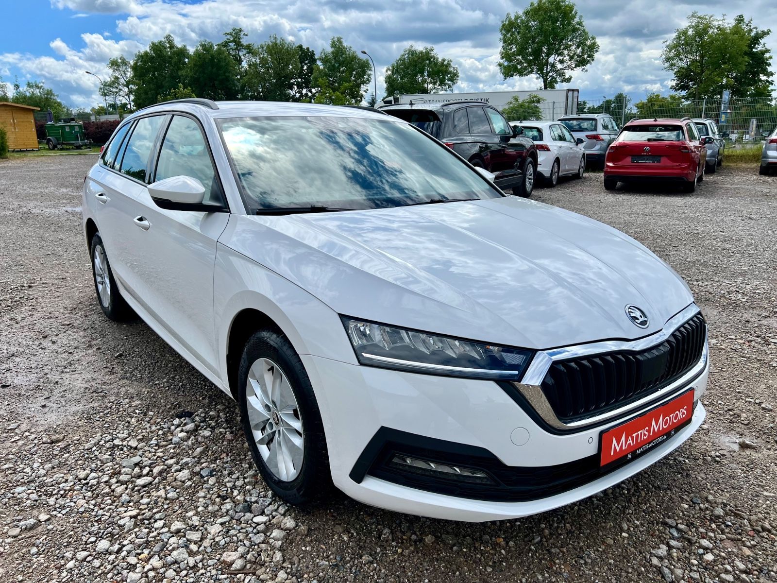 SKODA Octavia Combi Ambition AAC SHZ NAVI CARPLAY