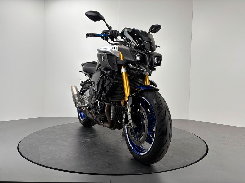 Fahrzeugabbildung Yamaha MT-10 SP *TOP-ZUSTAND *AKRAPOVIC