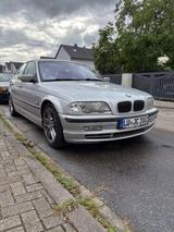 BMW 330i - - BMW 330 aus 2001: 330i