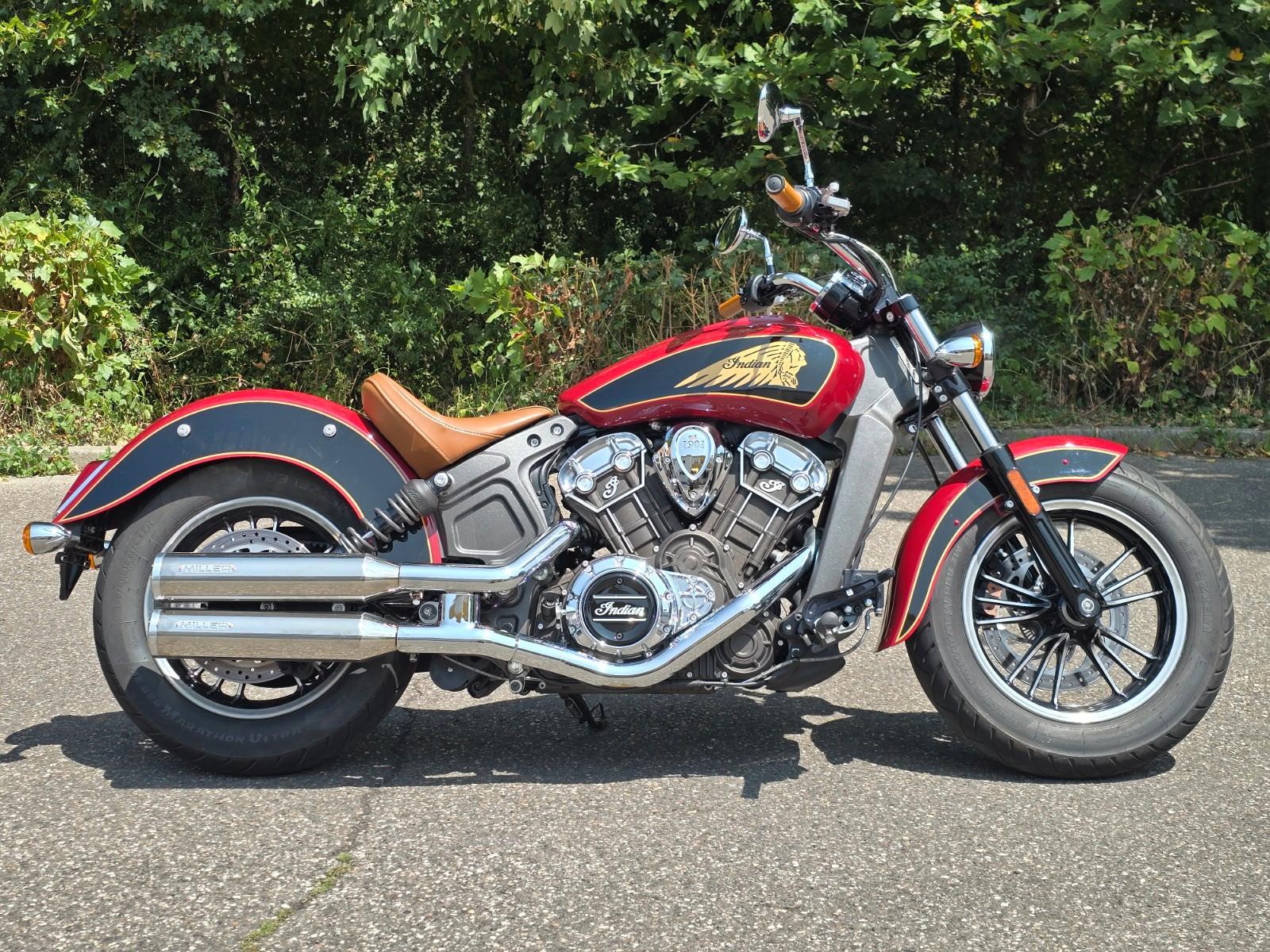 Indian Scout mit hochwertigem Zubehör