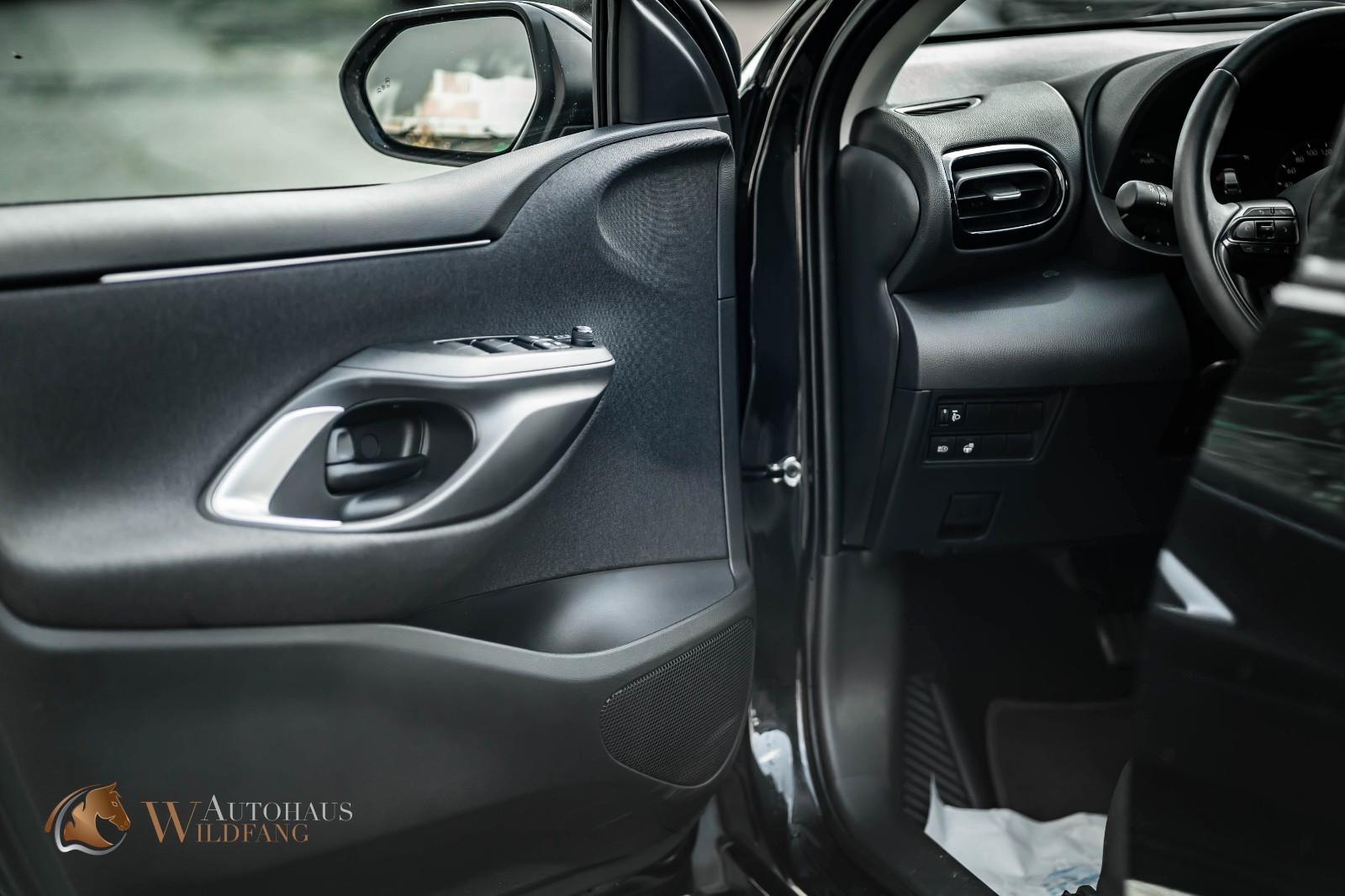 Mazda 2 Hybrid Lim. Exclusive-Line KAM/SHZ/PDC/NAVI
