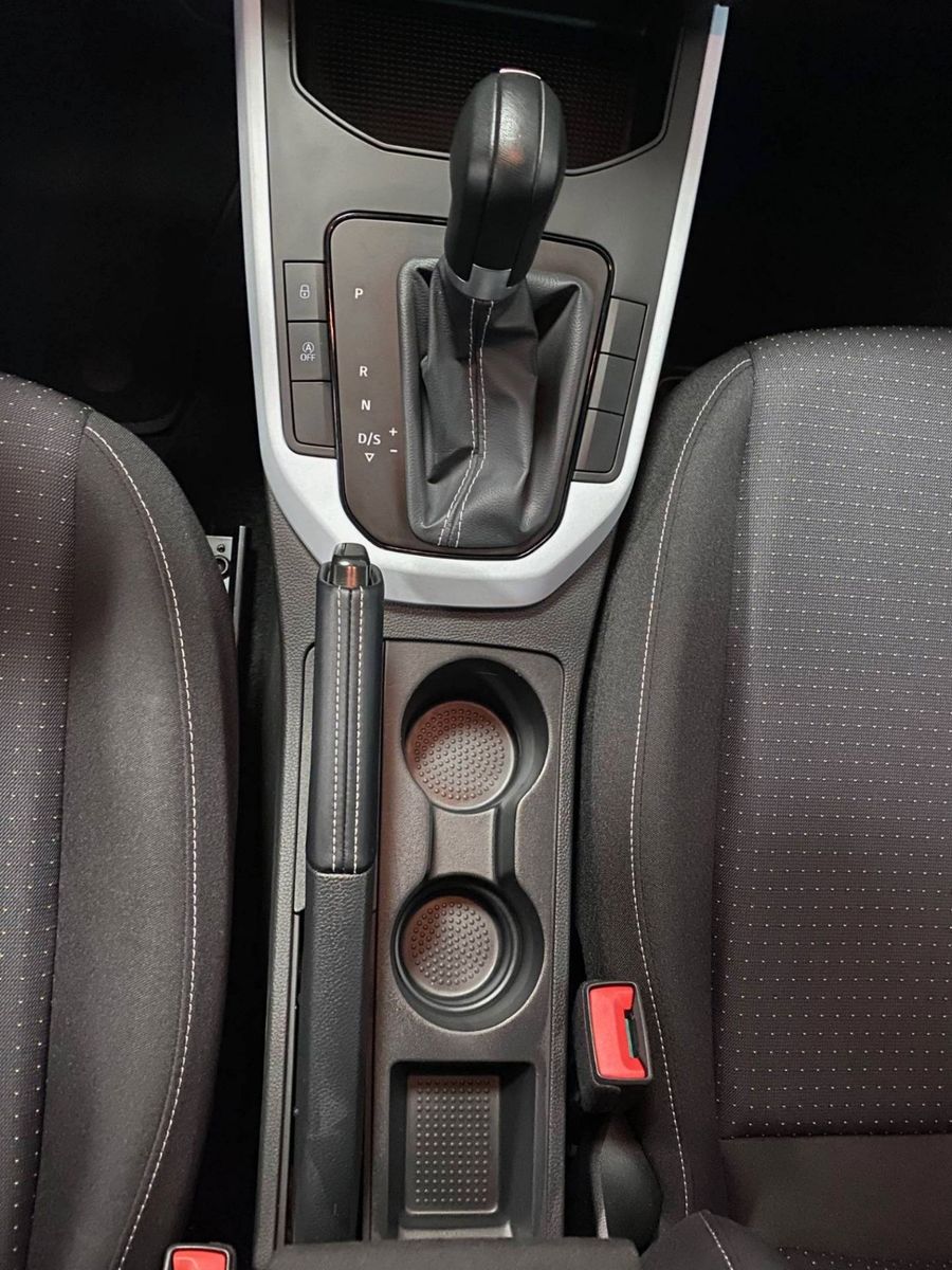 Fahrzeugabbildung SEAT Arona 1.0 TSI STYLE DSG+NAVI+LED+APP+SITZHEIZUNG