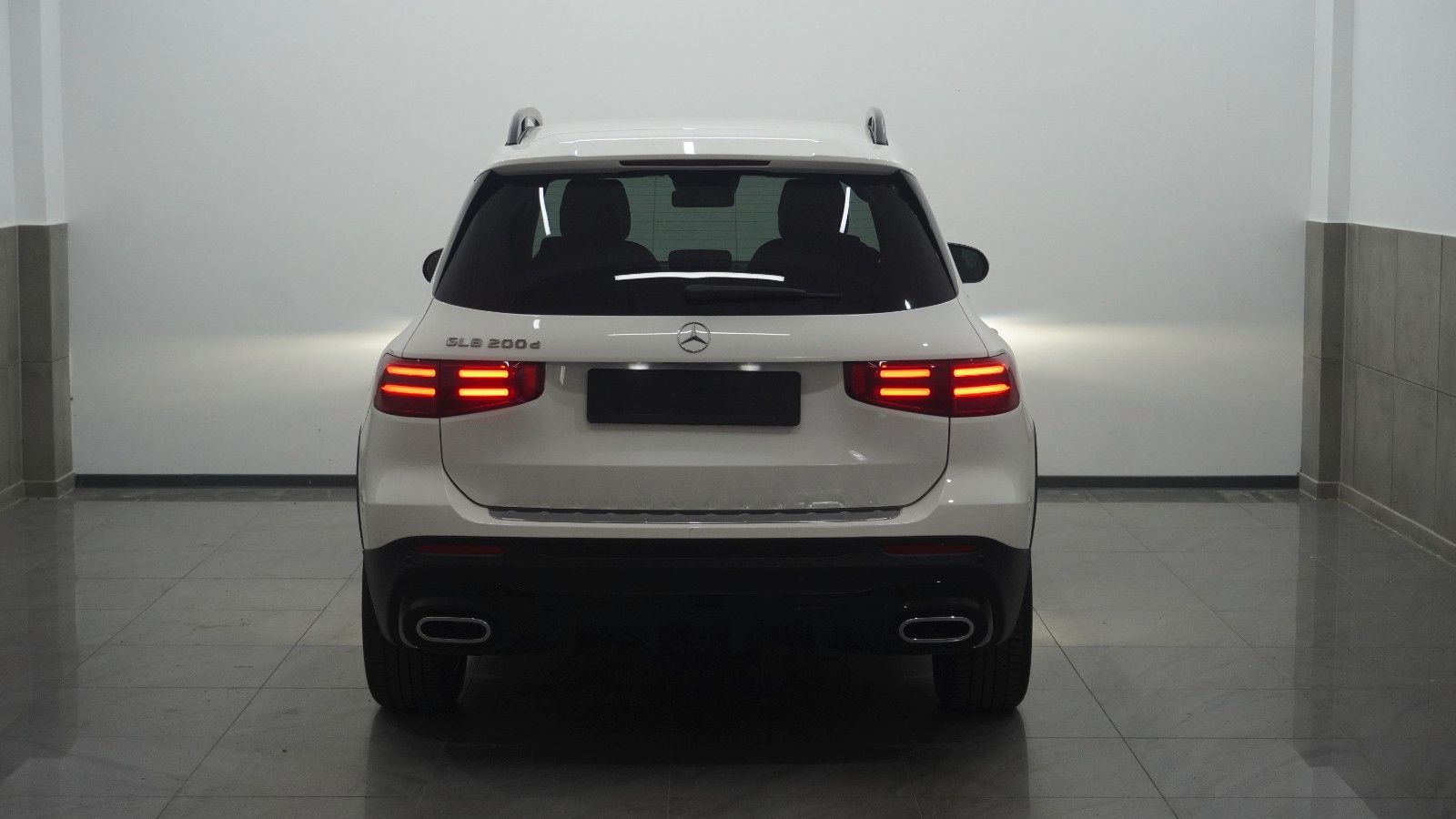 Mercedes-Benz GLB 200 d AMG MultiBeam/Ambiente+/ACC/Keyless foto 4