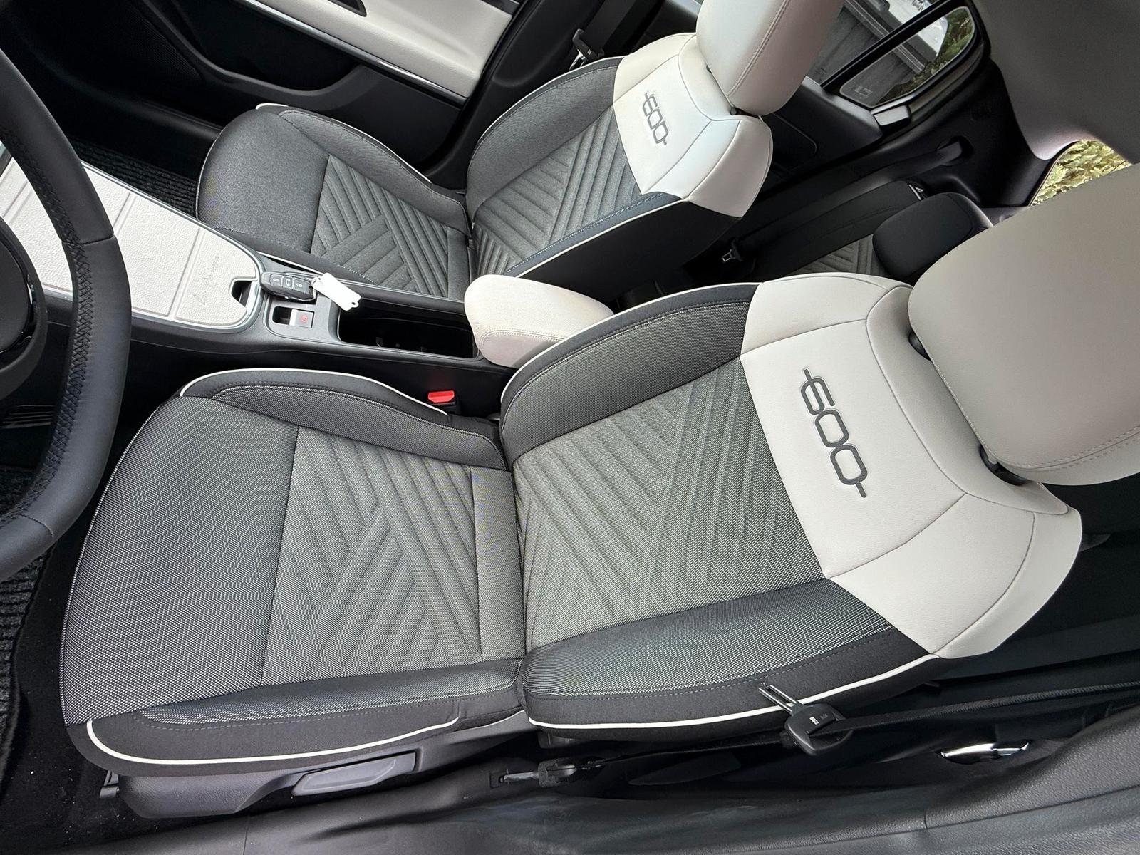 Fiat 600 1.2 Mild-Hybrid "La Prima" LED-Nav-AHK-SH...