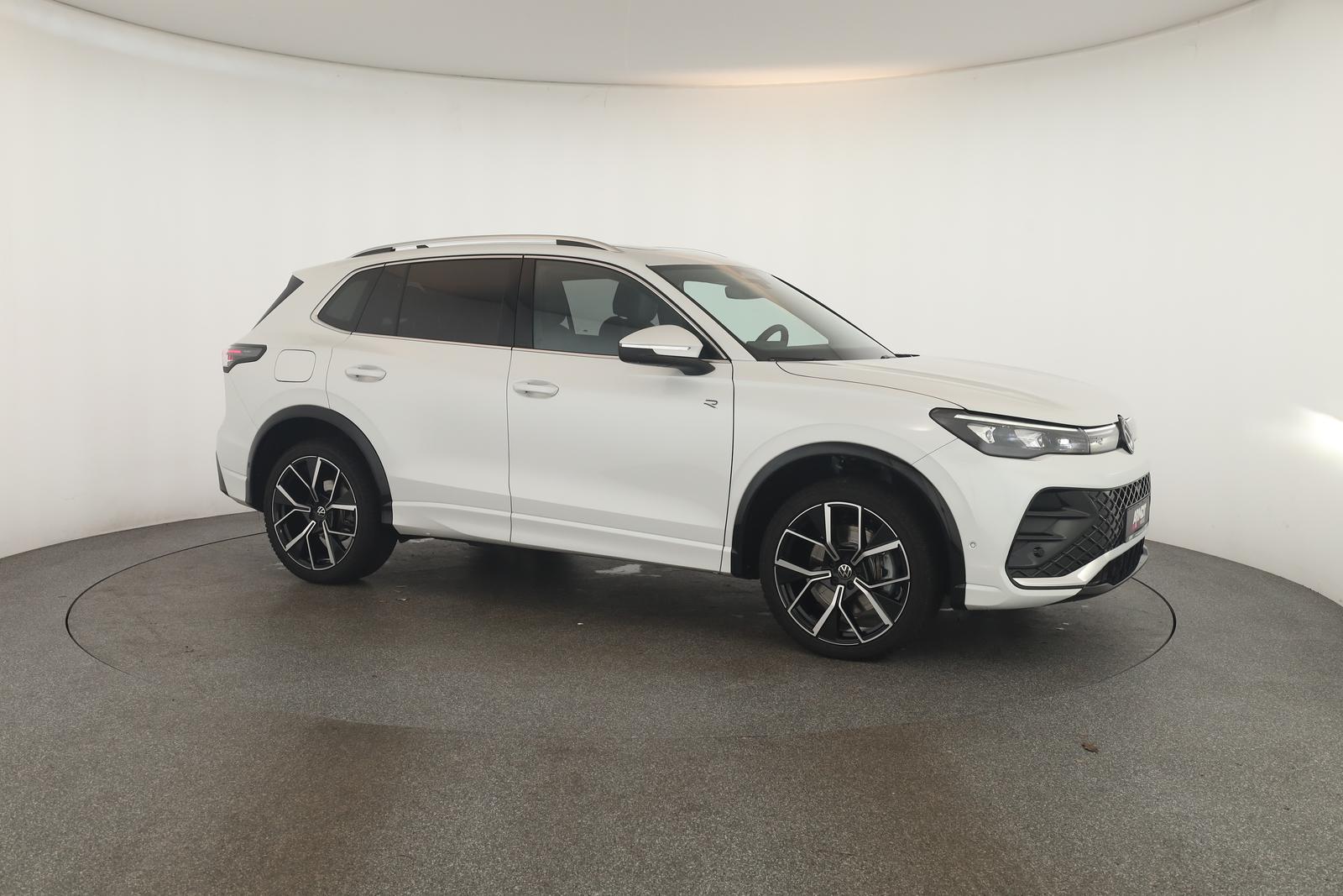 Volkswagen Tiguan 2.0 TDI 4M DSG R-Line Leder Pano Navi 360