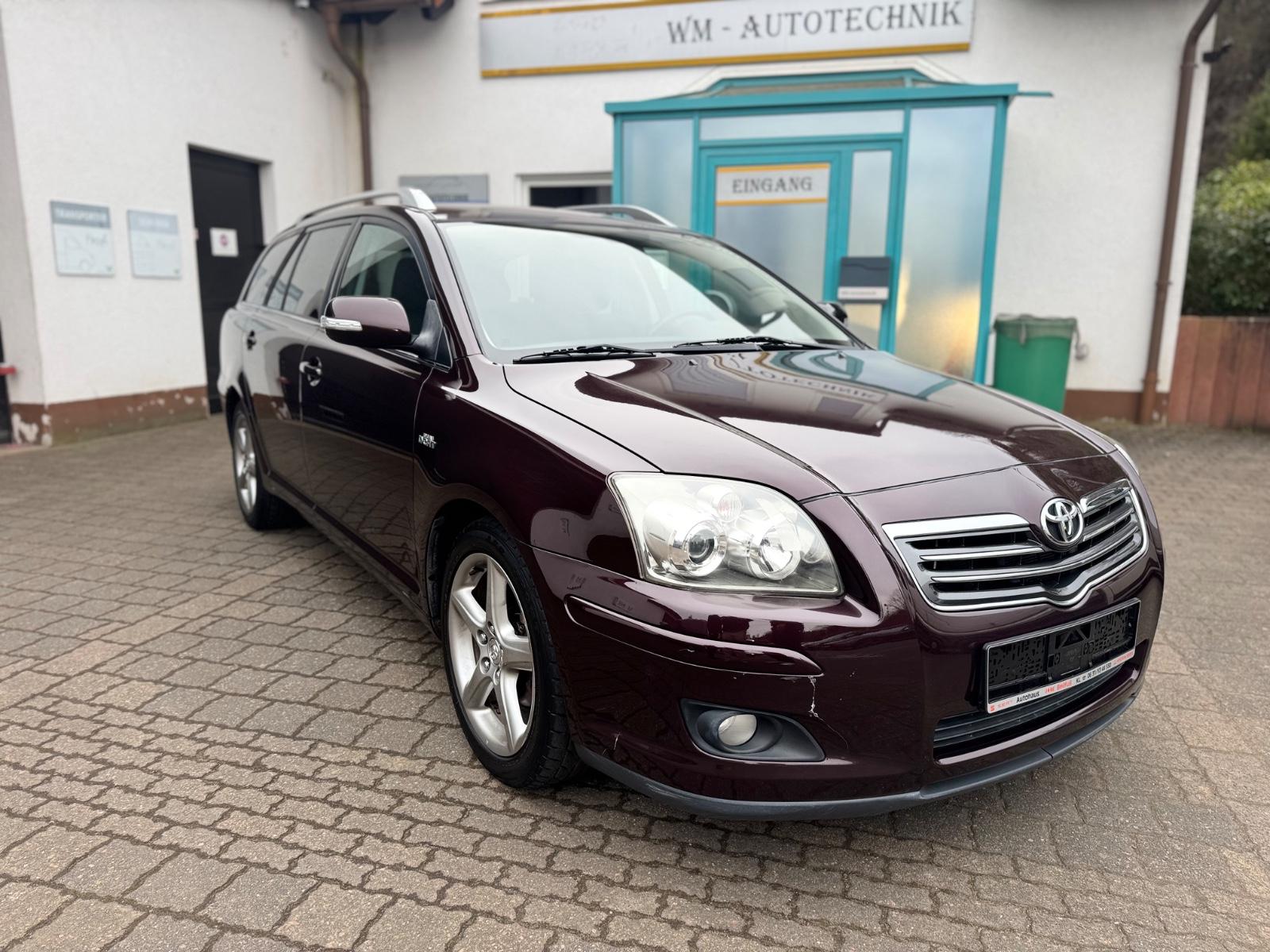 Toyota Avensis Kombi 2.2 D-CAT Sol*TÜV-KLIMA*