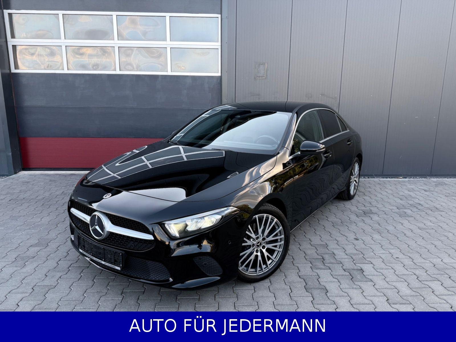 Mercedes-Benz A 200d Limousine *Navi*Teilleder*MB-Service*