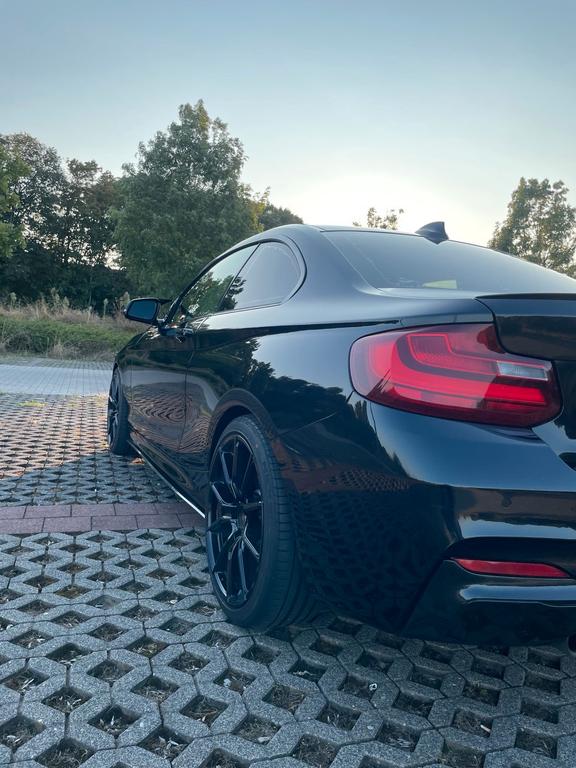 BMW M235