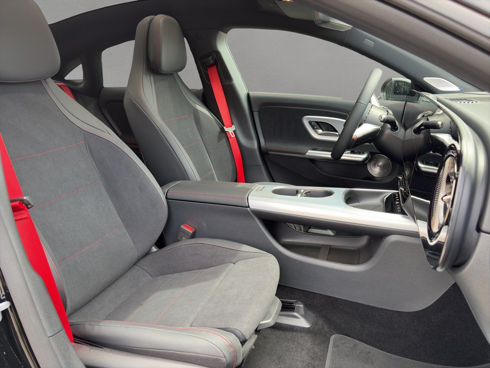 Fahrzeugabbildung Mercedes-Benz CLA 250+ AMG 360 ° AHK DigiLight Burm Pano Distr