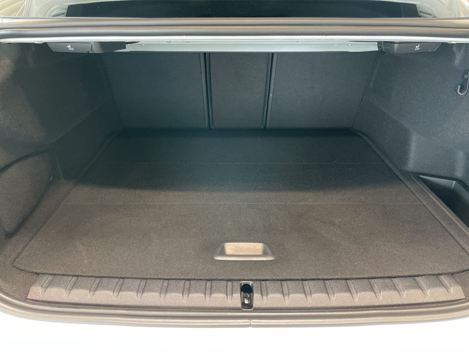 BMW 220 - Bild 16