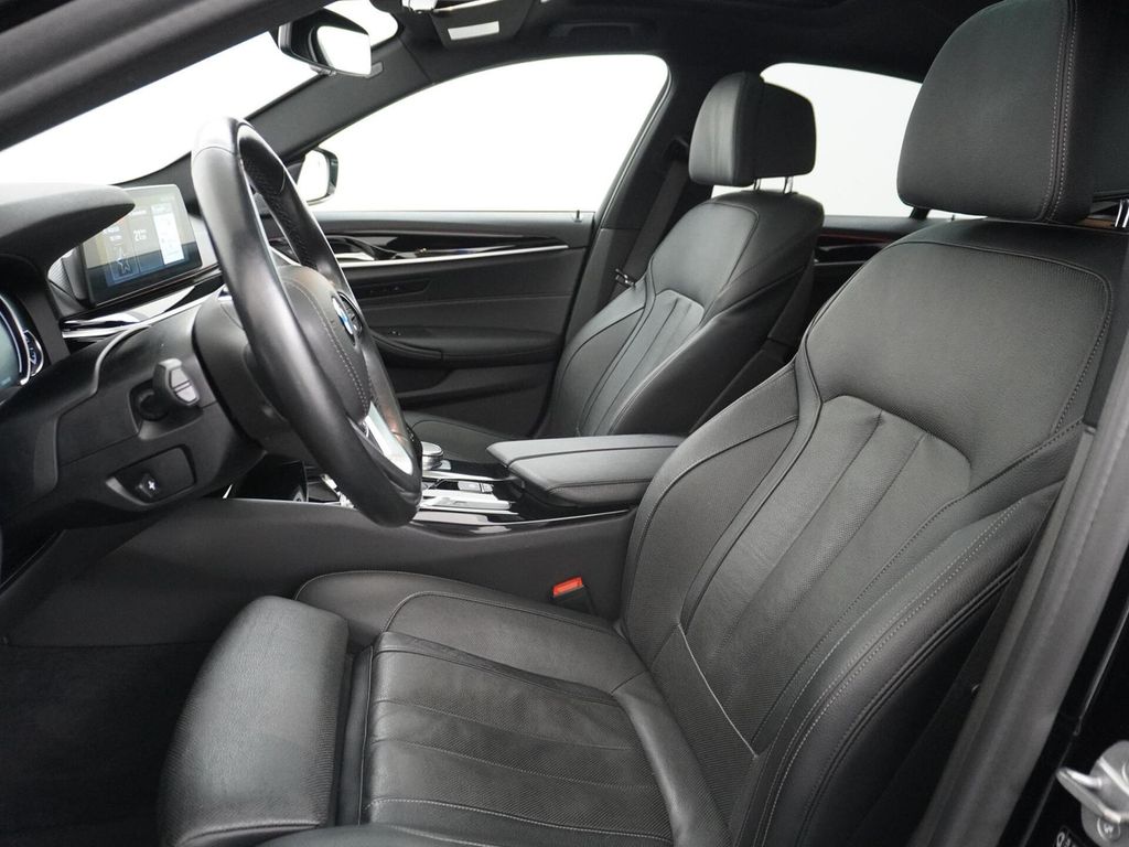 BMW 540 5-serie 540i xDrive High Executive Schiebeda