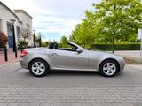 Mercedes-Benz SLK 280 R171|2.H|Rostfrei|MB-Scheckheft|AIRSCARF - Mercedes-Benz Cabrio aus dem Jahr 2006