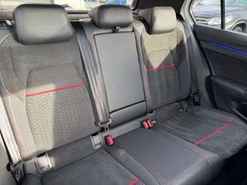 Volkswagen Golf GTI Clubsport 2,0l TSI 300PS 7-Gang-DSG