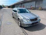 Mercedes-Benz W211, Mercedes e320 cdi - Mercedes-Benz E 320 mit Diesel-Antrieb: Kombi, Cdi W211