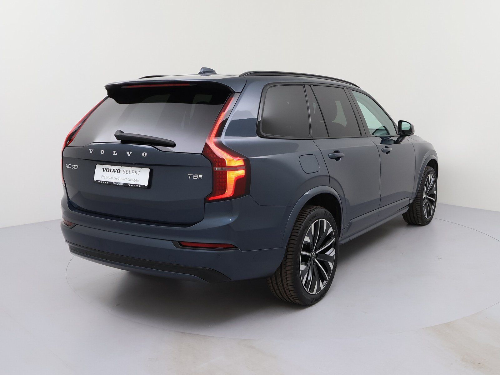 Volvo XC90 T8 Plus Dark Plug-In Hybrid AWD MATRIX-LED foto 5