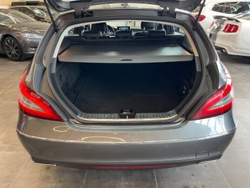 Mercedes-Benz CLS 350d Shooting Brake *NAVI*LED*AHK*LEDER*