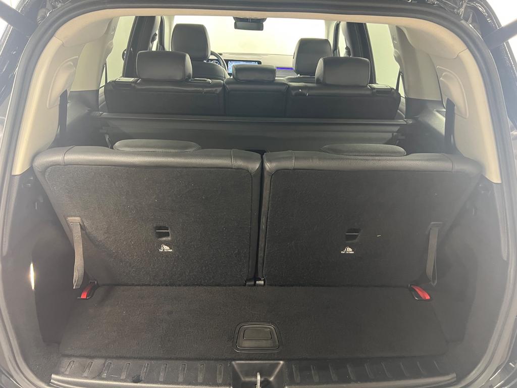 Mercedes-Benz GLB 220