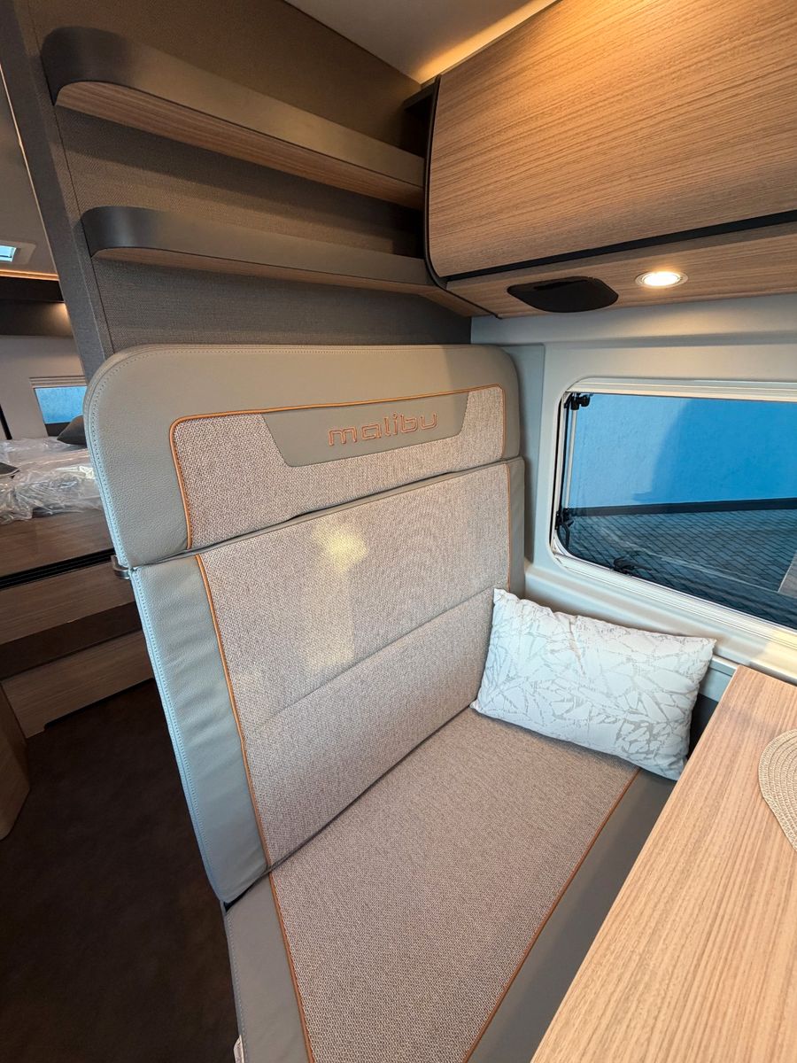 Fahrzeugabbildung Malibu Van Family 4 GT 640 RB Aufstelldach MJ26 lucca