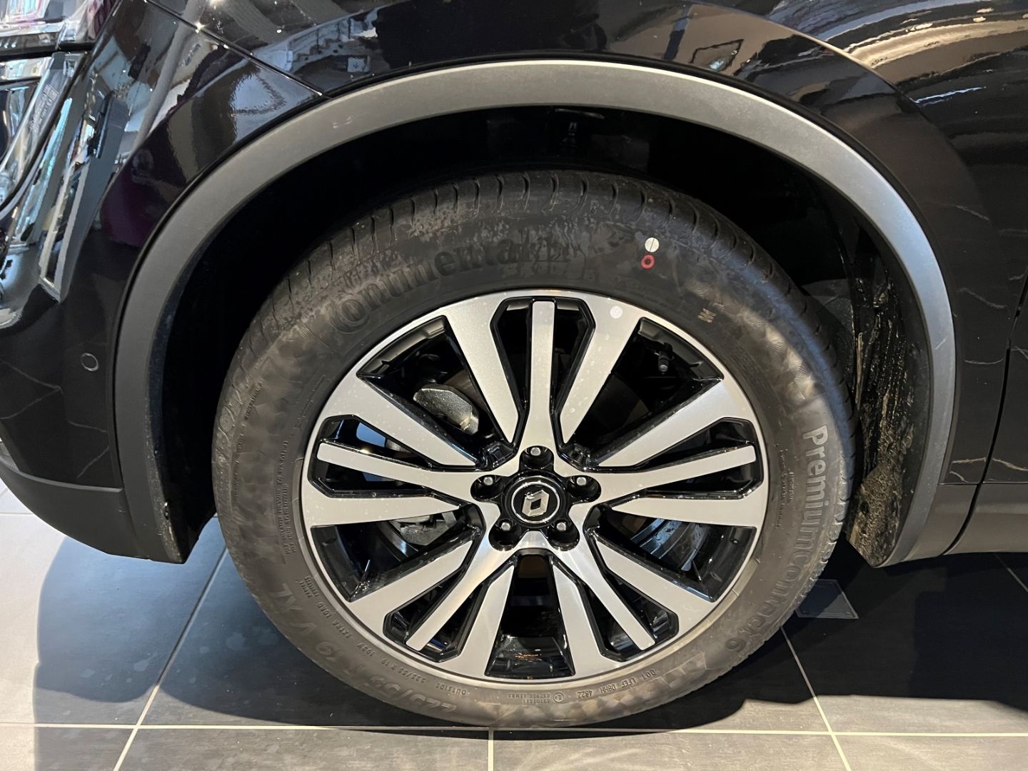 Fahrzeugabbildung Renault Koleos Initiale Paris 4x4 2.0 BLUE dCi 185 AHK A