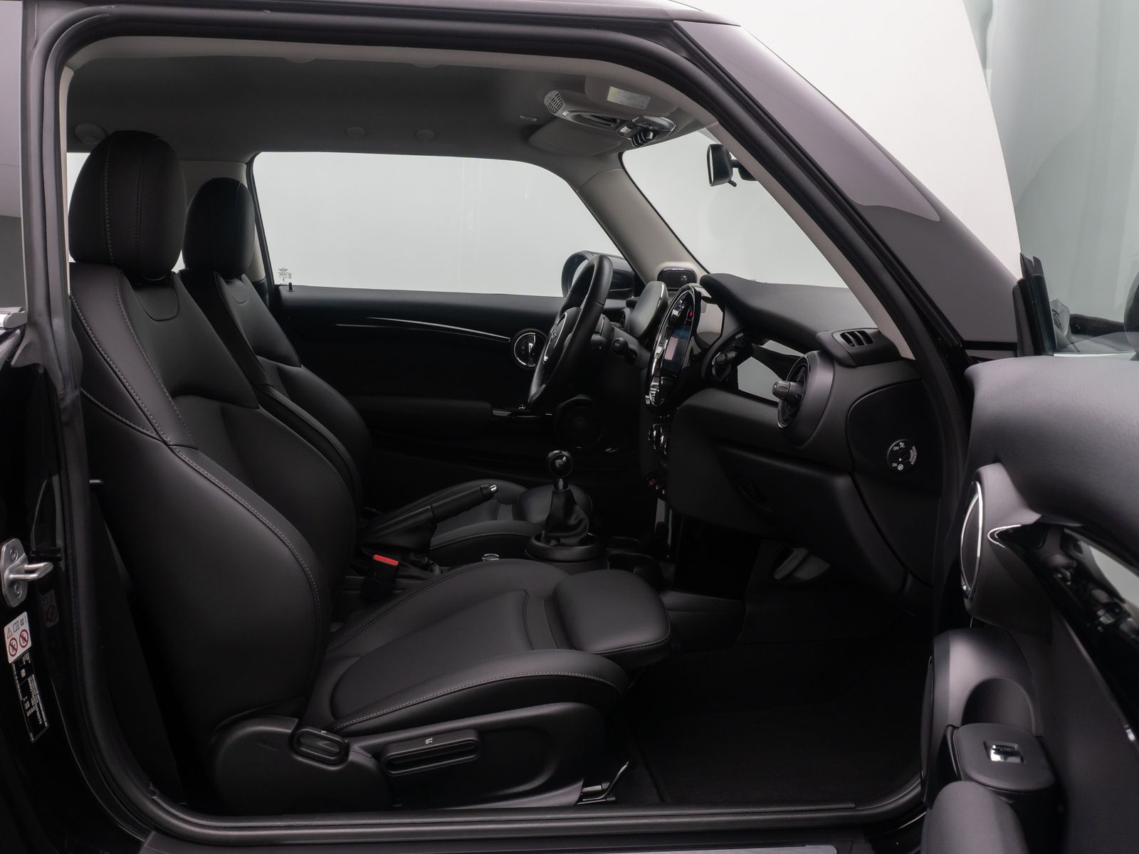 Fahrzeugabbildung MINI ONE Classic Trim LED Navi Leder H/K Komfort DAB