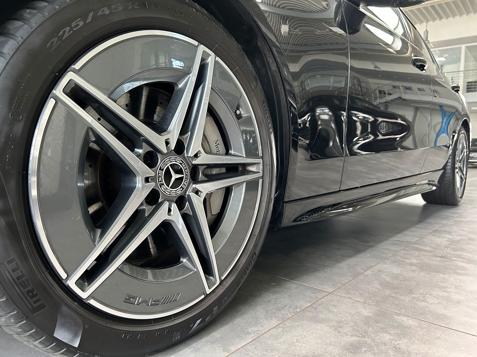 Mercedes-Benz C 300 - Bild 15