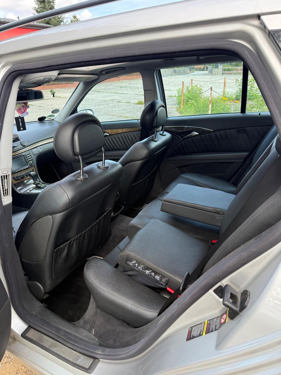 Mercedes-Benz E280 2004 — photo 12