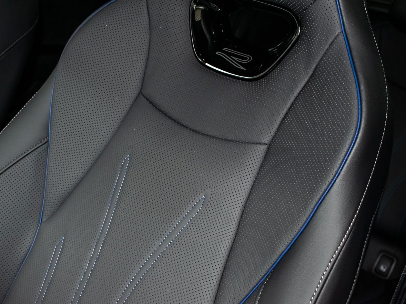 Volkswagen Passat - Bild 15