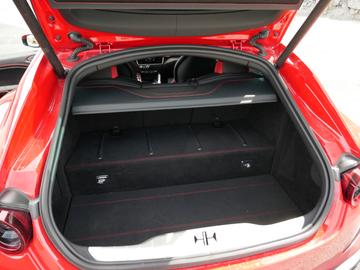 صورة مصغرة 28 لـ 2019 Ferrari GTC4LUSSO