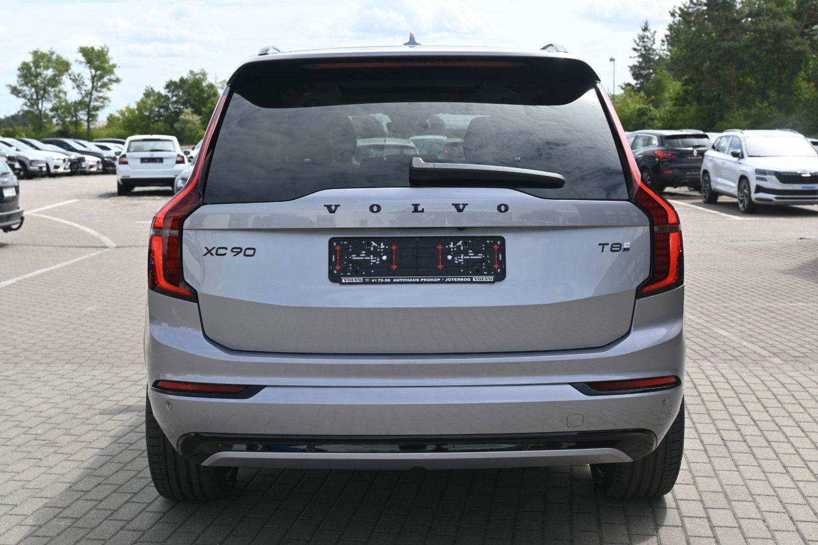 Fahrzeugabbildung Volvo XC90 T8 AWD Ultra Dark*STDHZG*360°*LUFT*ACC*AHK