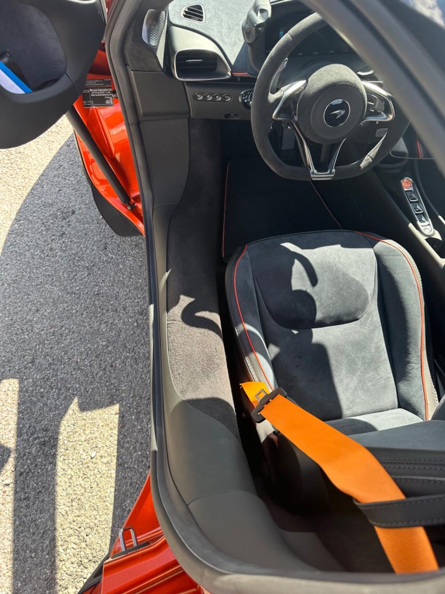 McLaren Artura - MY 25 - 3 Jahre Garantie - NEU Zustand