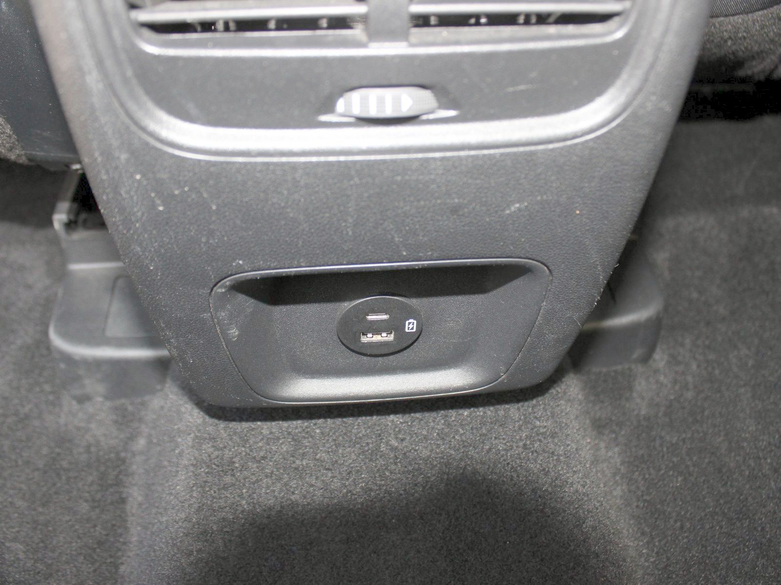 Fahrzeugabbildung Ford Kuga Plug-In Hybrid Titanium 2,5 Duratec