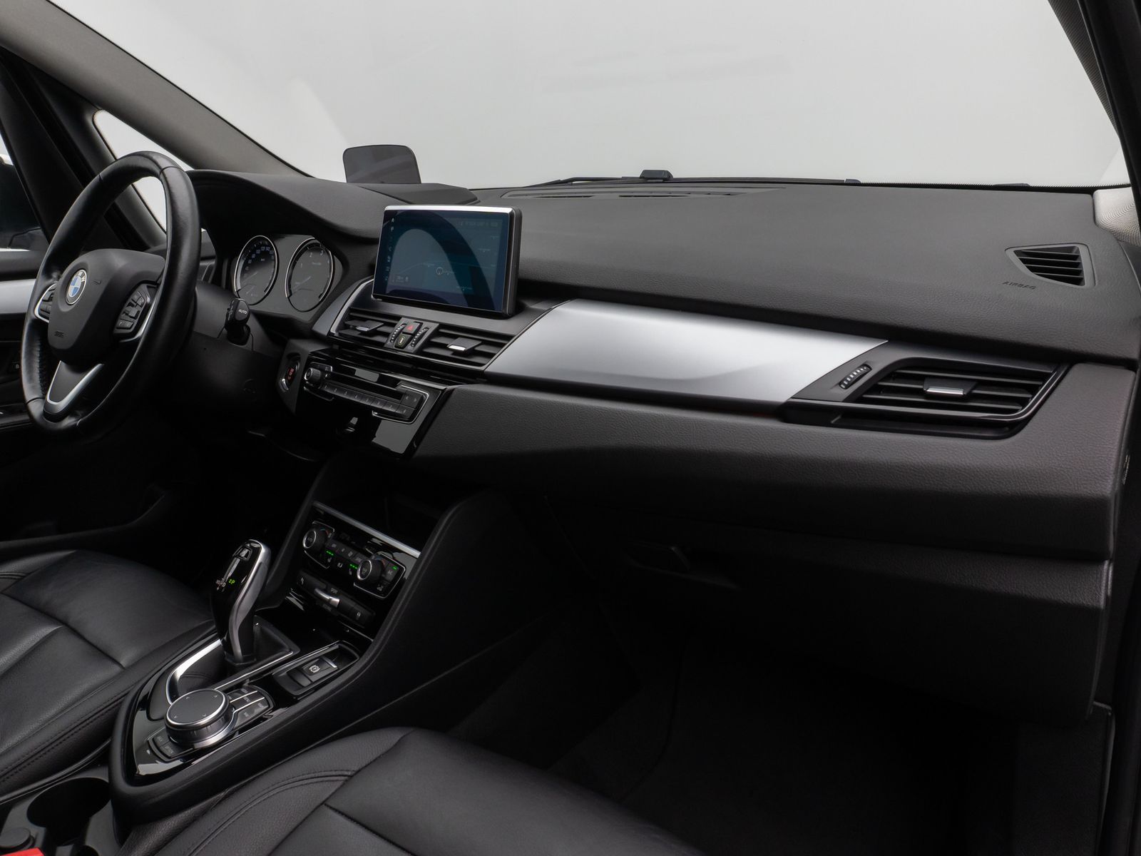 Fahrzeugabbildung BMW 220d Gran Tourer Advantage Kamera HUD Komfort