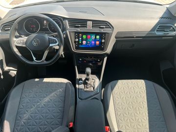 Volkswagen Tiguan - 12