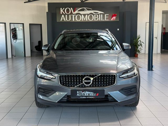 VOLVO V60 CC