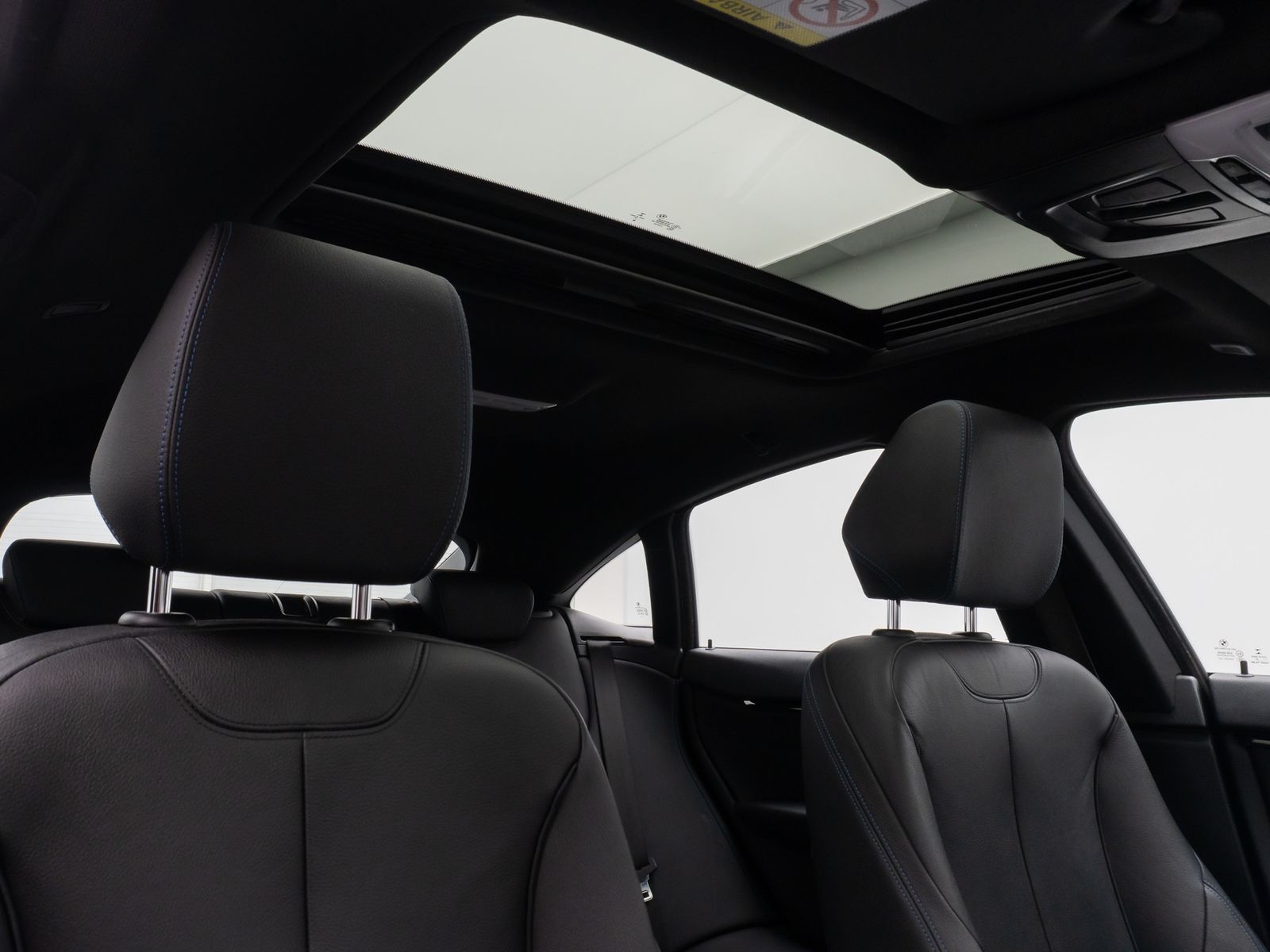 Fahrzeugabbildung BMW 430 Gran Coupé M Sport Glasdach Kamera HUD HiFi