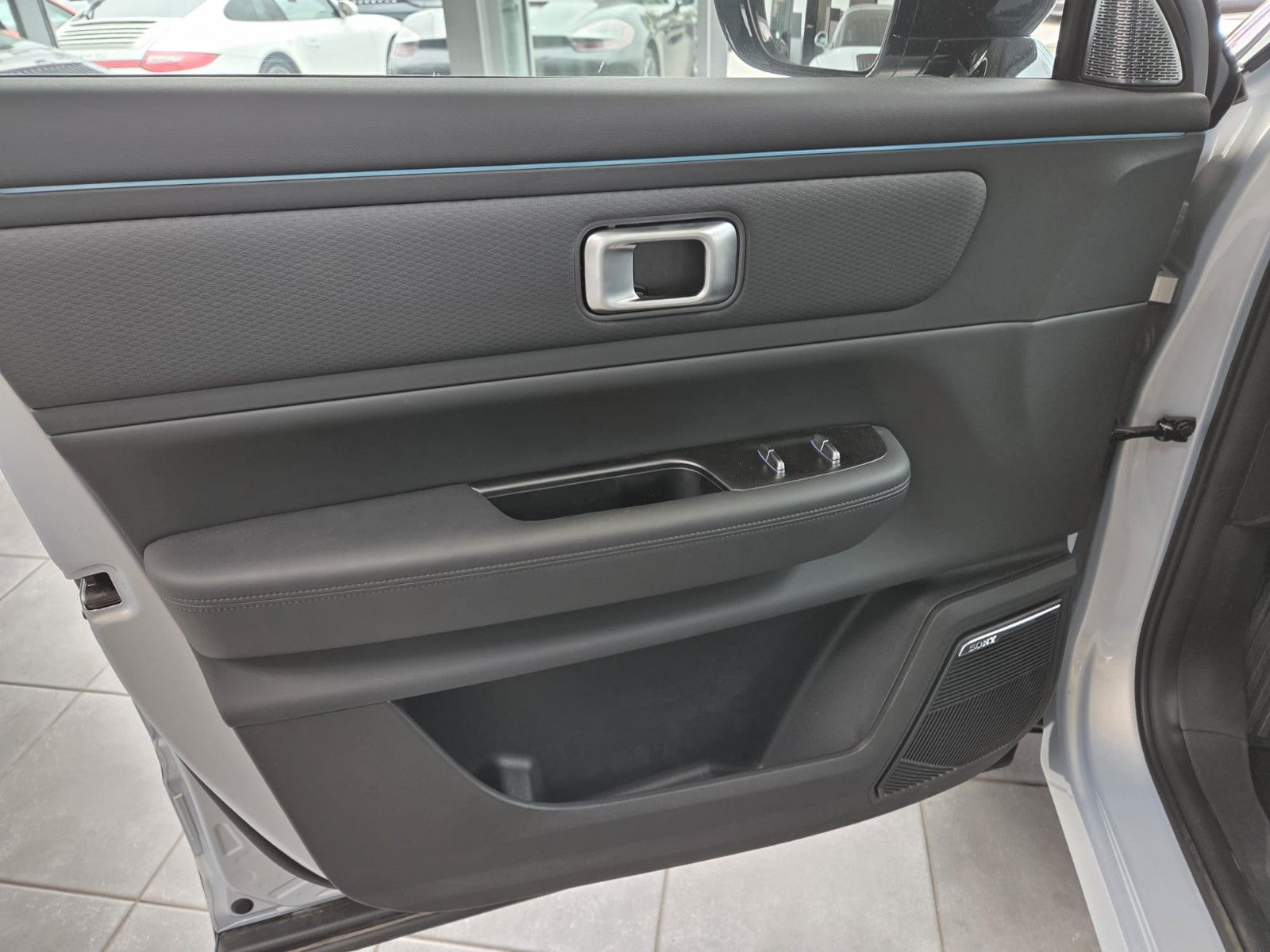 Fahrzeugabbildung JAECOO 7 1.5 TGDI PHEV 255 kW Exclusive/sofort