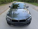 BMW X2 sDrive20i Advantage Steptronic DCT - BMW X2 Advantage mit Benzin-Antrieb