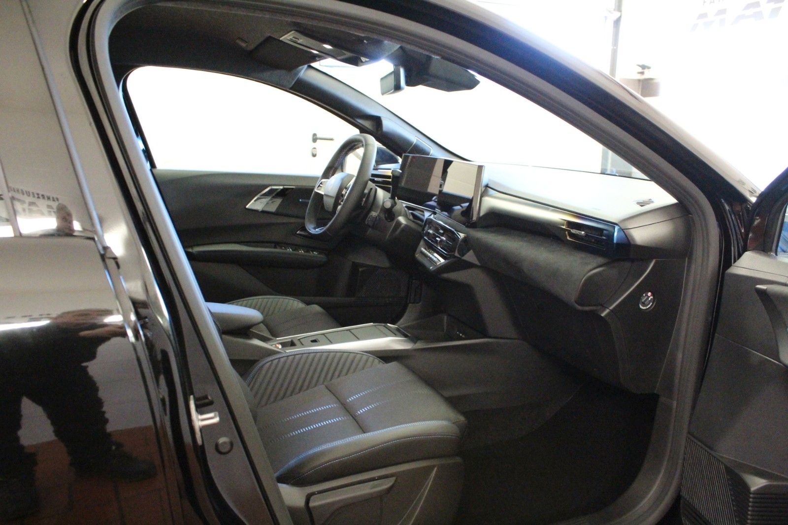 Fahrzeugabbildung Renault Clio VI TCe 115 EDC Esprit Alpine*Harman Kardon*